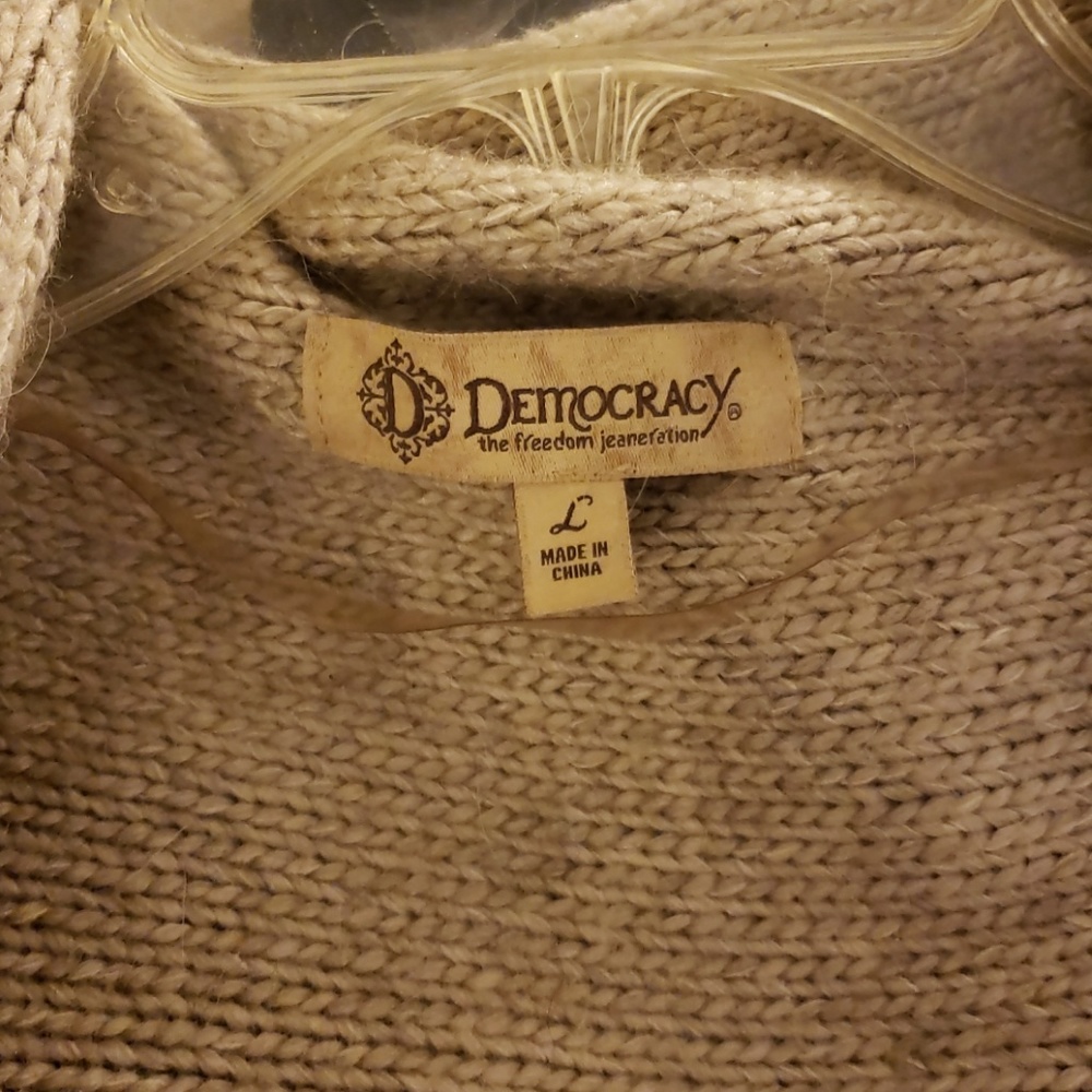 Sweater vest - Picture 3 of 4